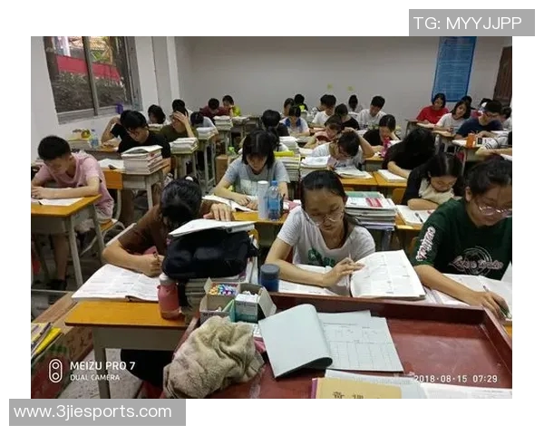 意外收获足球天才少年开启我的人生新篇章